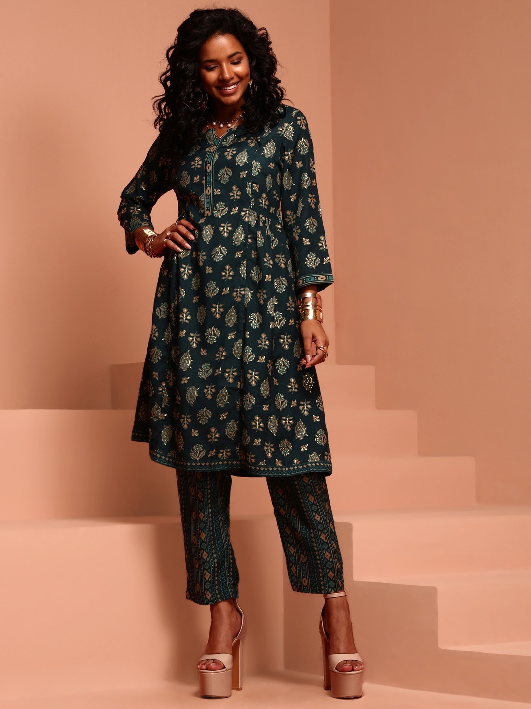 

IMARA Ethnic Motifs Printed A-Line Kurta with Trousers, Teal