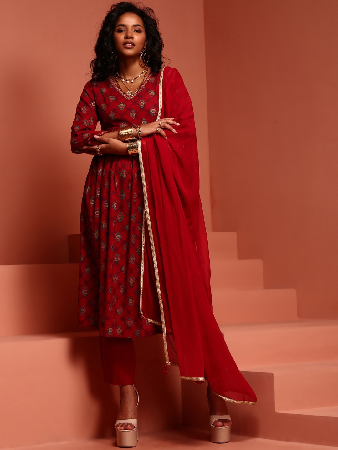 

IMARA Ethnic Motifs Printed Empire Anarkali Kurta with Trousers & With Dupatta, Red