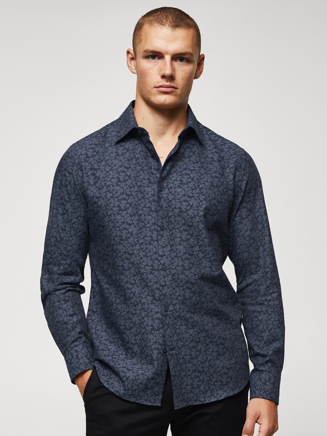 

MANGO MAN Slim Fit Opaque Abstract Printed Pure Cotton Casual Shirt, Navy blue