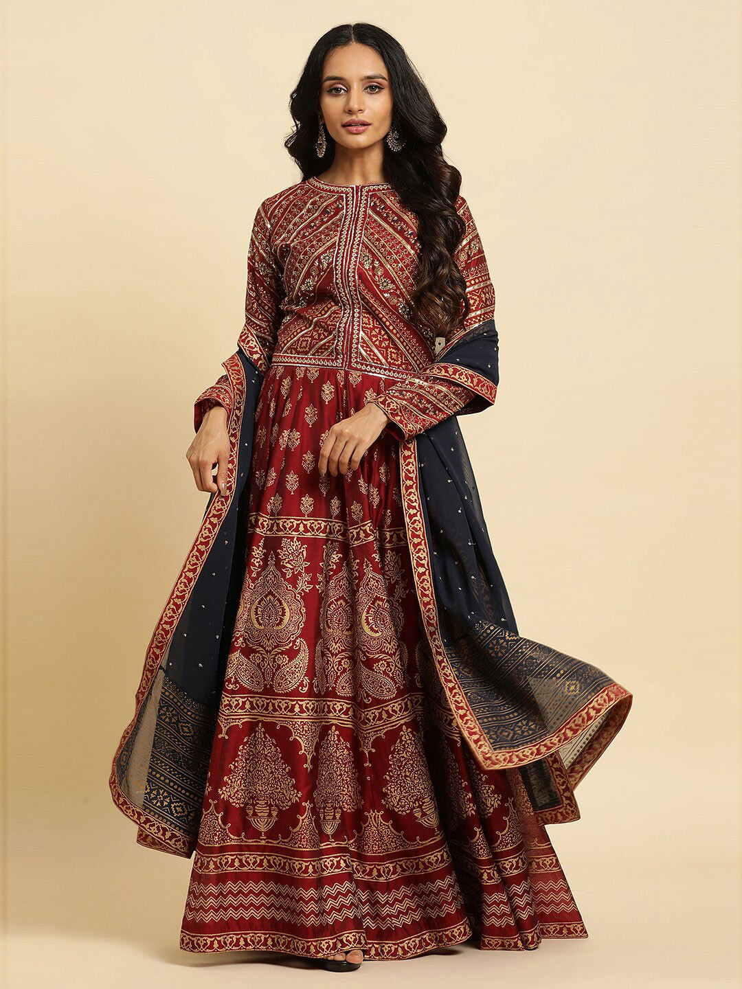 

WISHFUL Ethnic Motifs Printed Sequinned Fit & Flare Maxi Dress With Dupatta, Red