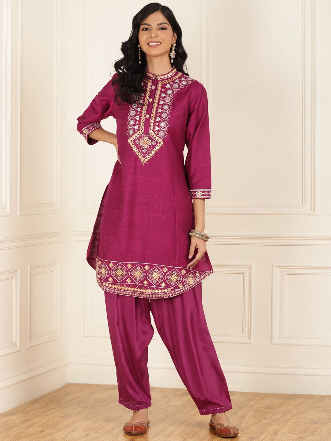 

Lakshita Ethnic Motifs Yoke Design Regular Mirror Work Kurta with Trousers, Fuchsia