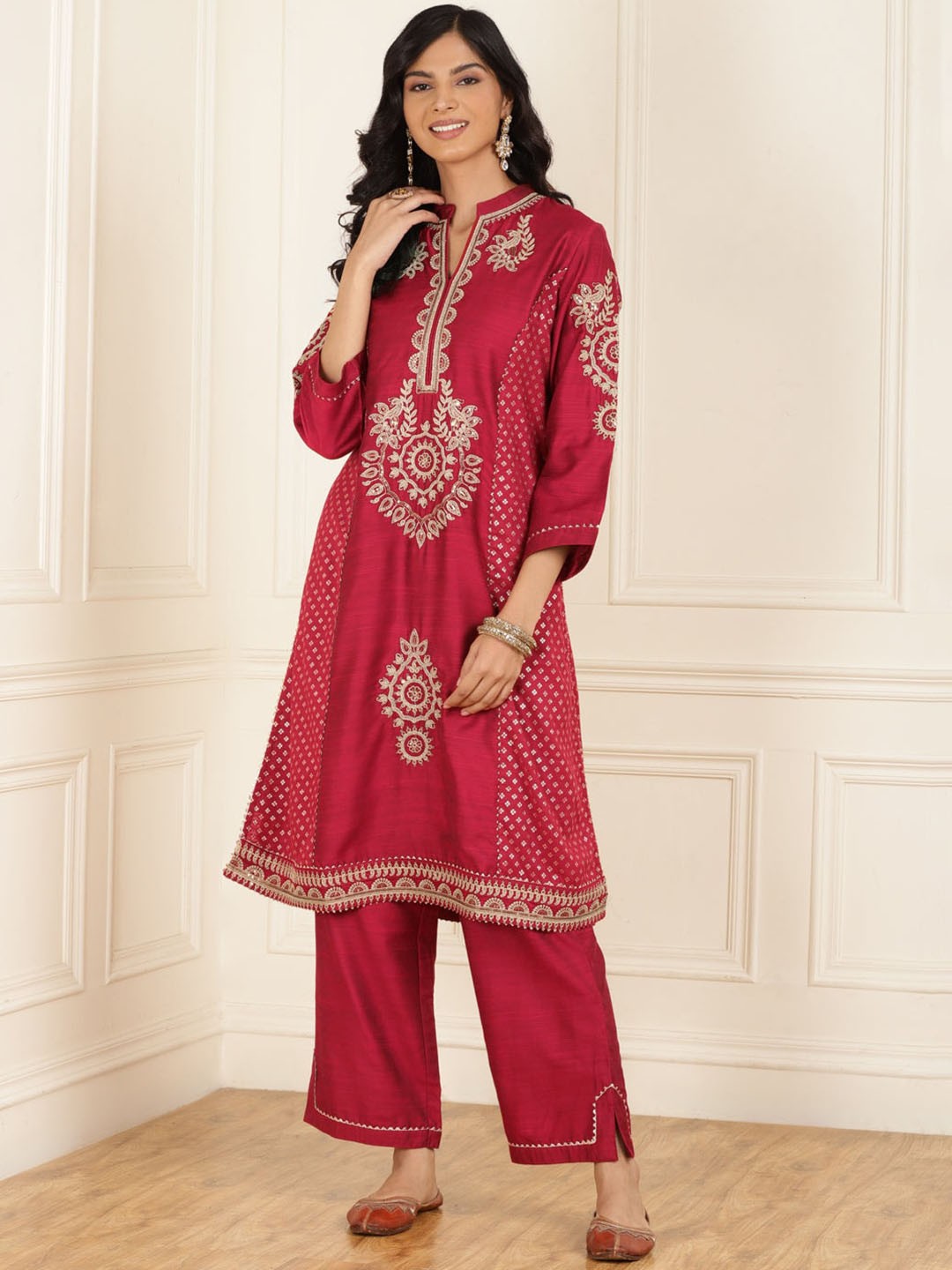

Lakshita Ethnic Motifs Embroidered Pleated Thread Work Kurta with Trousers, Red