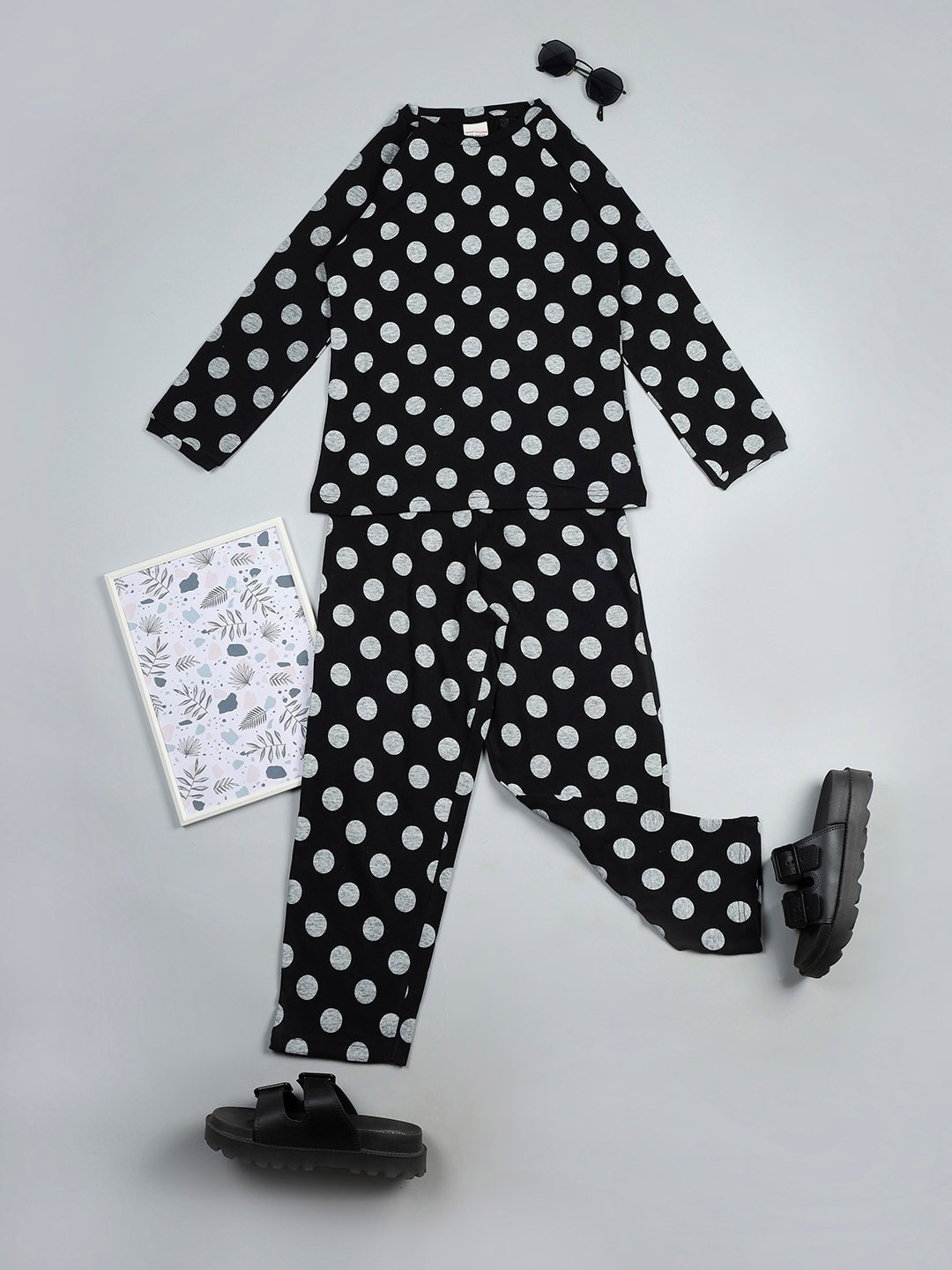 

RAINE AND JAINE Girls Polka Dots Printed Pure Cotton Night Suit, Black