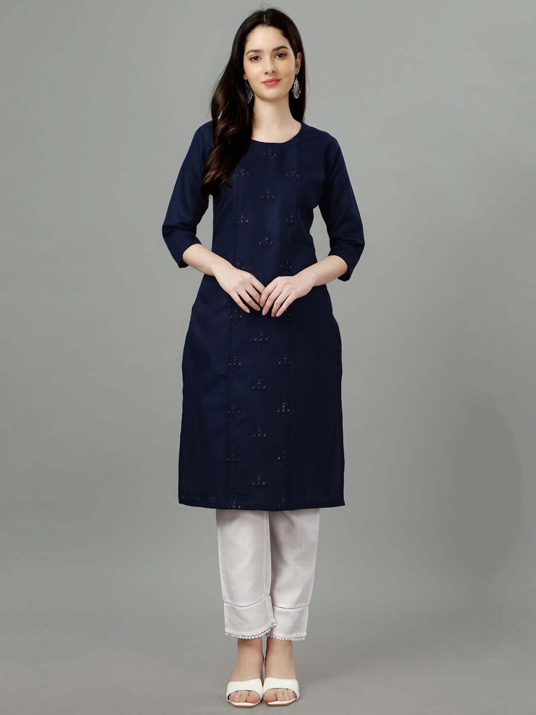 

Anouk Ethnic Motifs Embroidered Sequinned Kurta, Navy blue