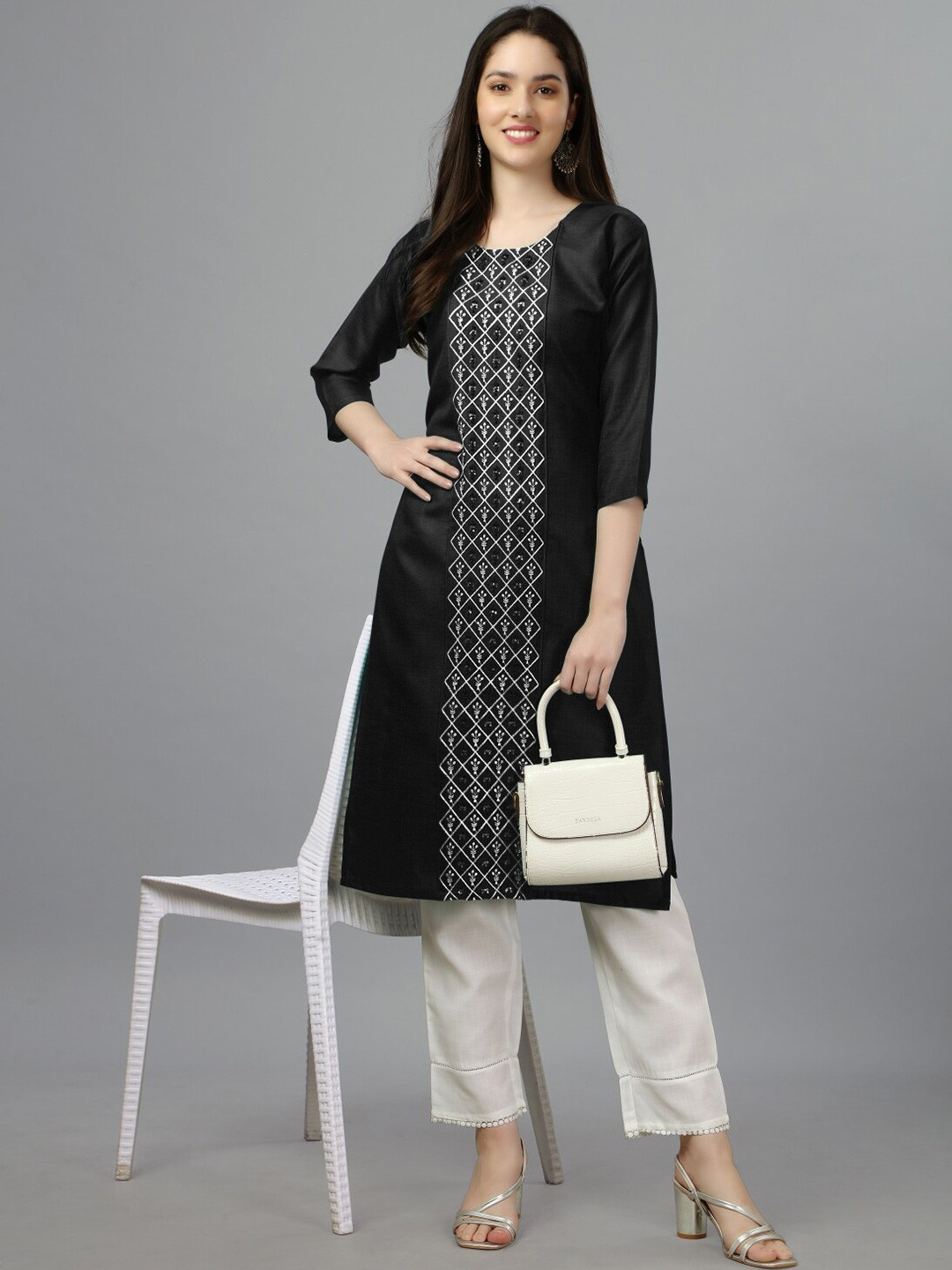 

Anouk Floral Embroidered Sequinned Kurta, Black