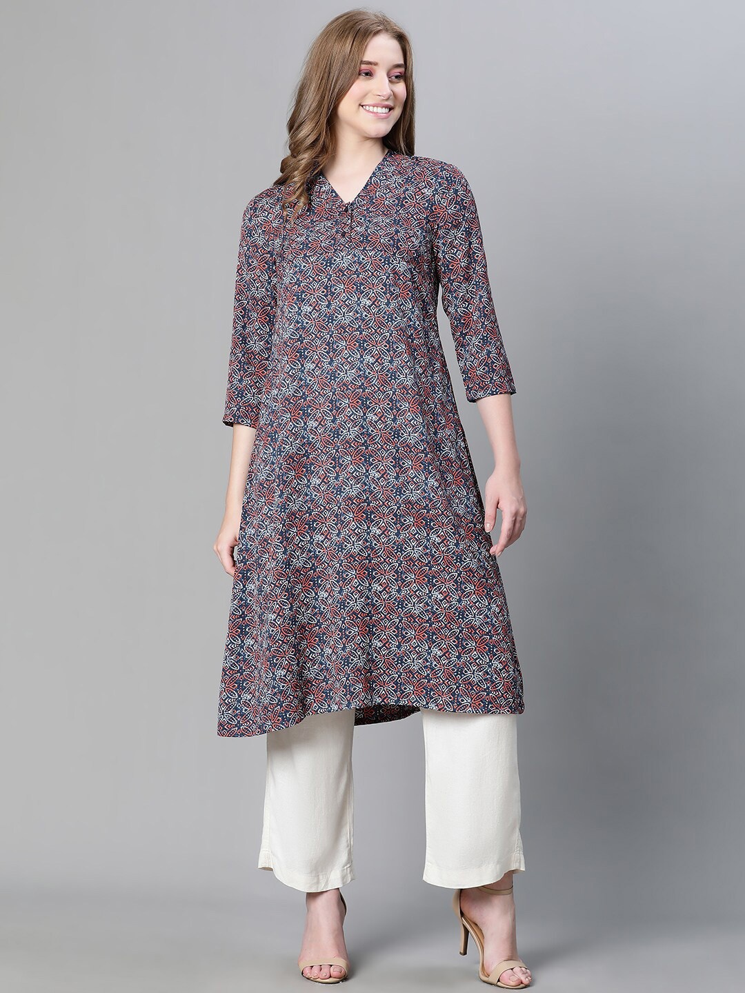 

Oxolloxo Ethnic Motifs Printed V-Neck Kurta, Navy blue