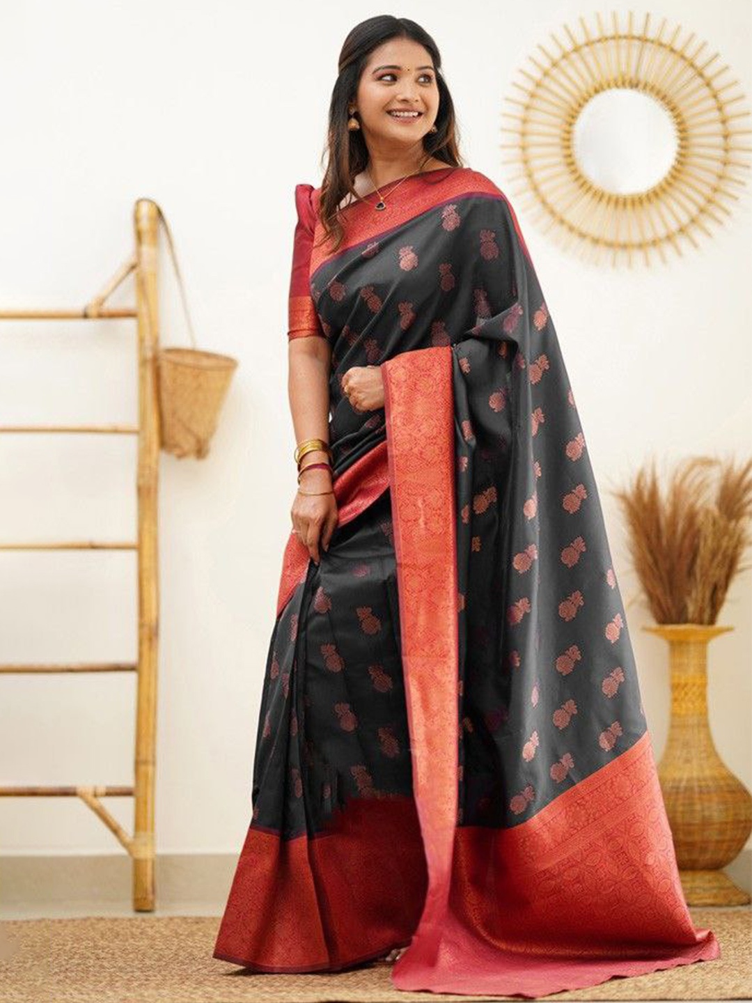 

TIEXA Ethnic Motifs Woven Design Zari Pure Silk Banarasi Saree, Black