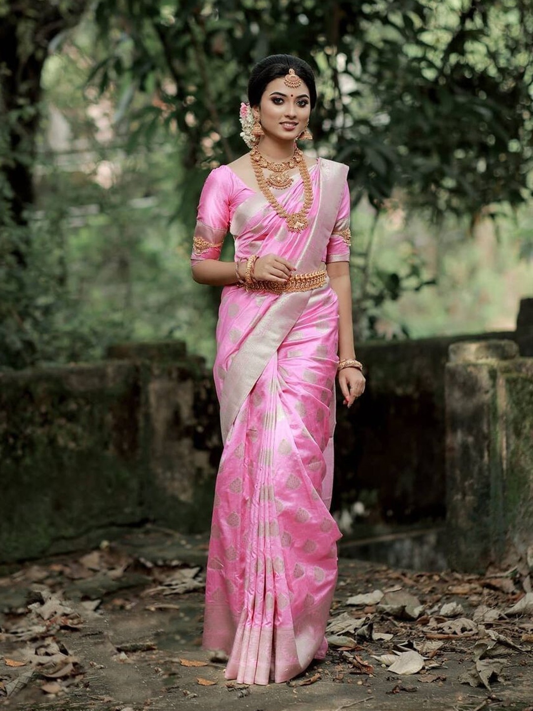 

TIEXA Woven Design Zari Pure Silk Banarasi Saree, Pink
