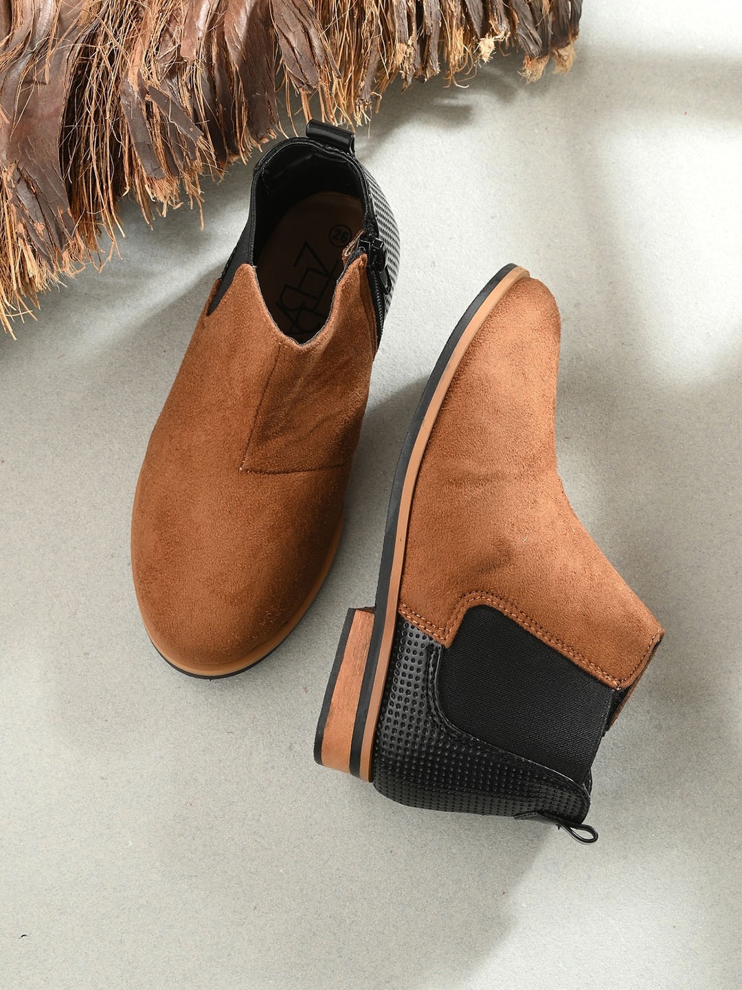 

Zebba Boys Colourblocked Mid-Top Chelsea Boots, Tan