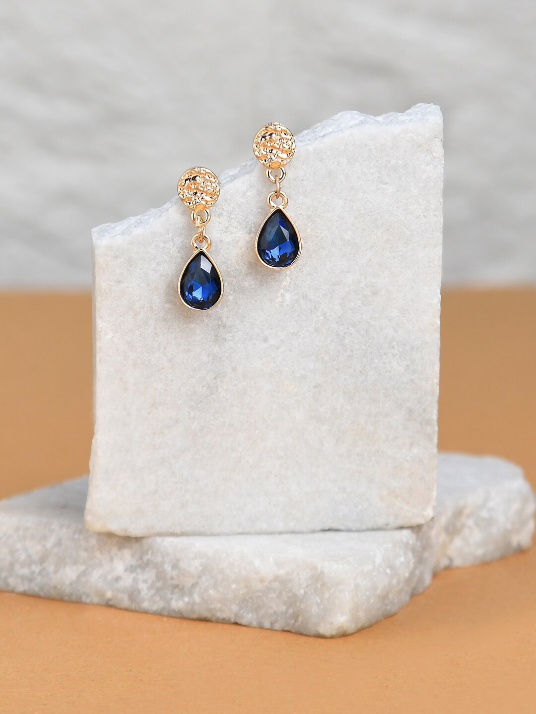 

Accessorize London Women Teardrop Shaped Drop Earrings, Gold