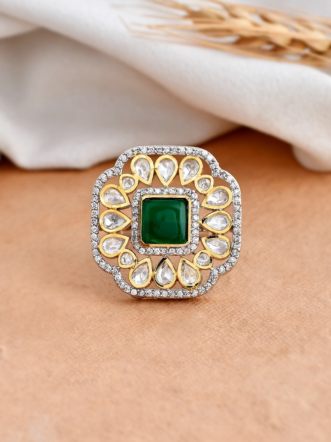 

DASTOOR Gold-Plated Kundan-Studded Adjustable Finger Ring