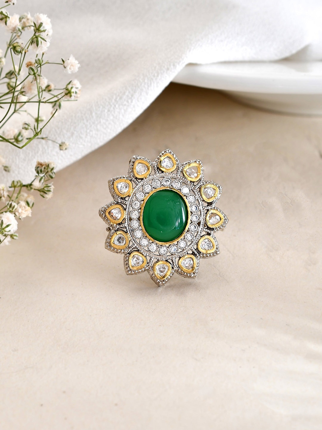 

DASTOOR Gold-Plated Kundan Stone-Studded Adjustable Ring