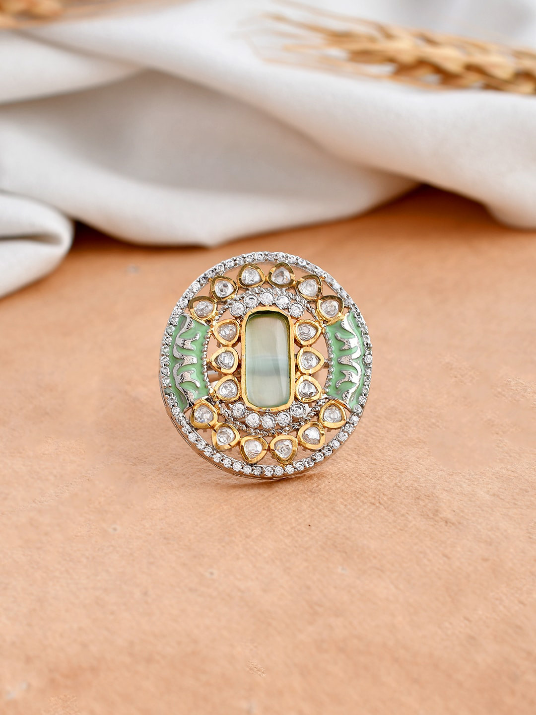 

DASTOOR Gold-Plated Kundan-Studded Victorian Adjustable Ring