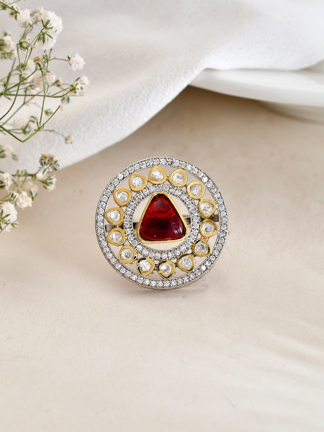 

DASTOOR Gold-Plated Kundan Studded Victorian Finger Ring