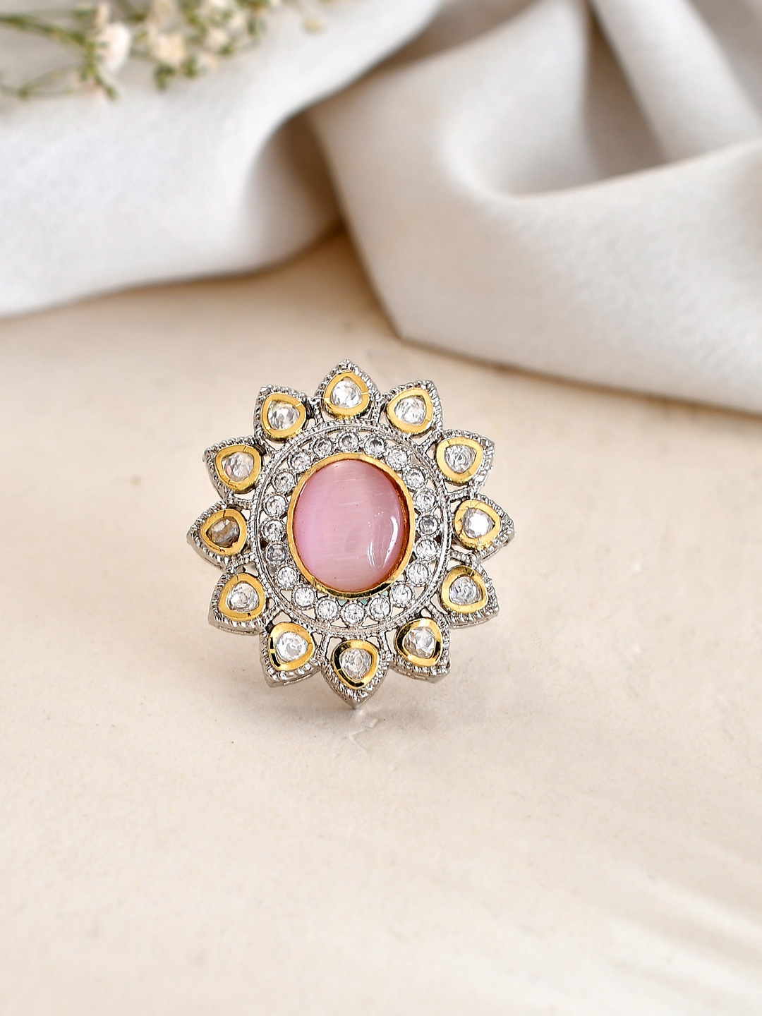 

DASTOOR Silver-Plated Kundan-Studded Adjustable Finger Ring
