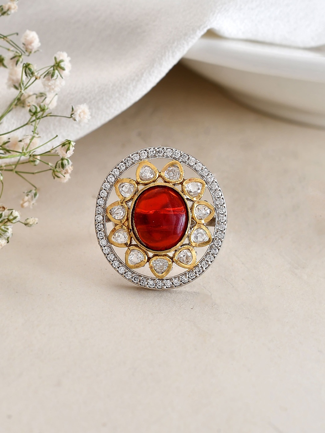 

DASTOOR Gold-Plated Kundan-Studded Adjustable Finger Ring