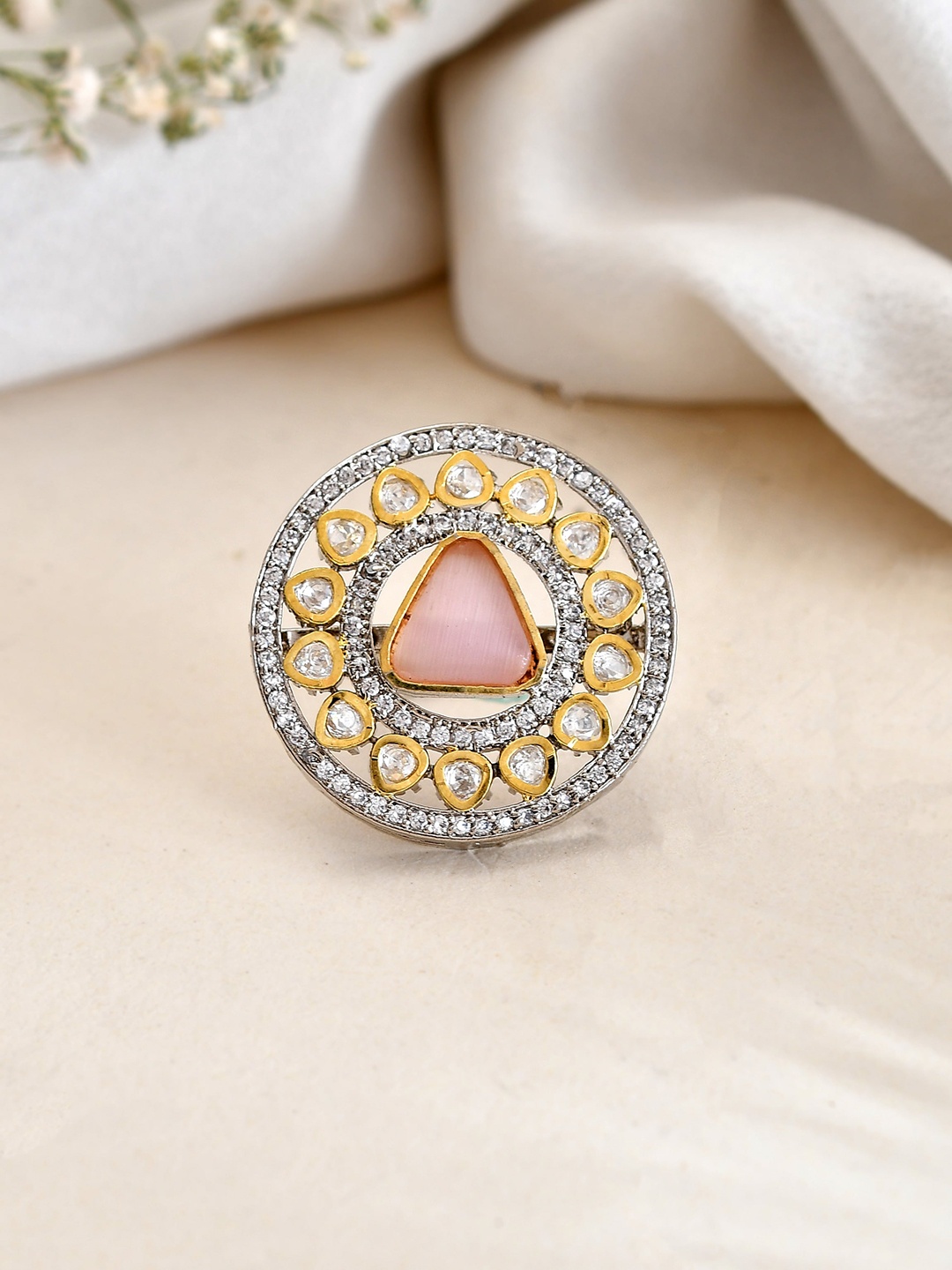

DASTOOR Gold-Plated Kundan-Studded Finger Rings