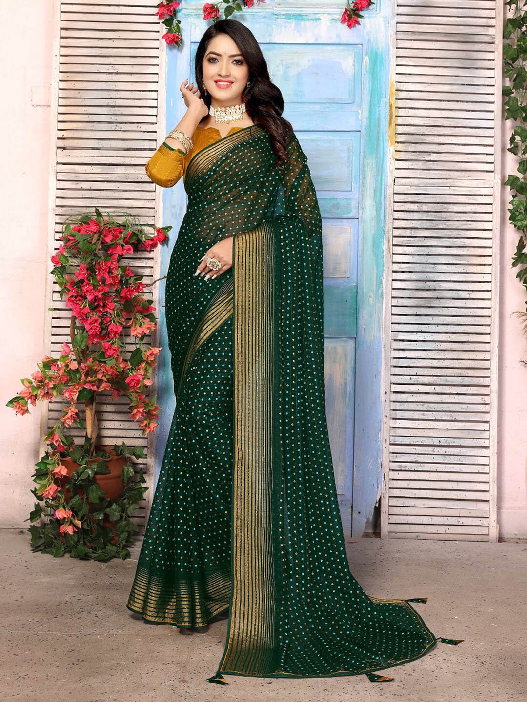 

Saree mall Ethnic Motifs Printed Poly Chiffon Sarees, Green