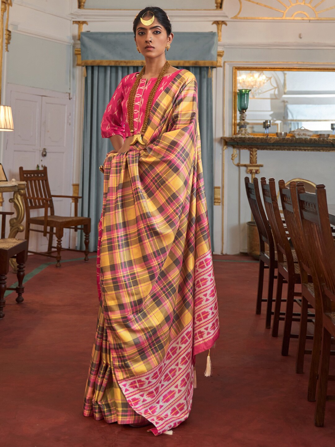 

Saree mall Yellow & Pink Checked Silk Blend Block Print Sarees