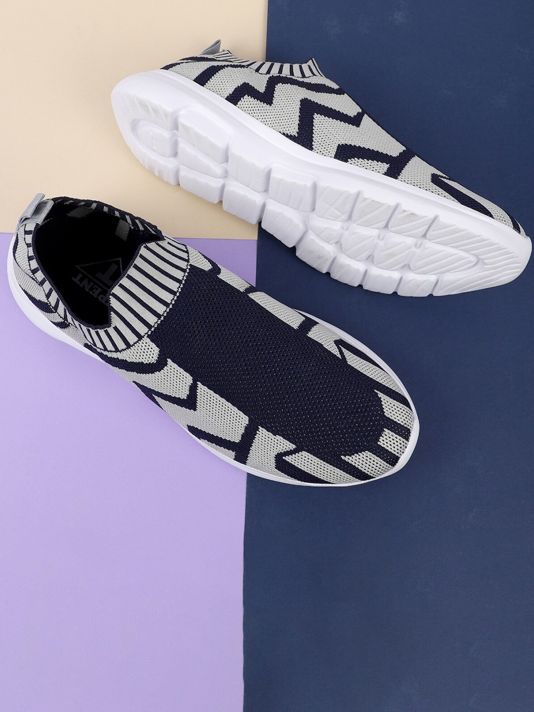 

TPENT Men Colourblocked Anti Odour Slip-On Walking Shoes, Navy blue