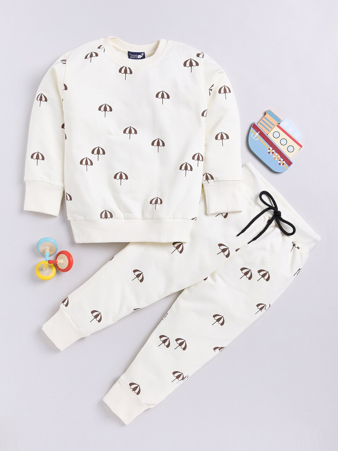 

Toonyport Boys Conversational Printed Tracksuit, Cream