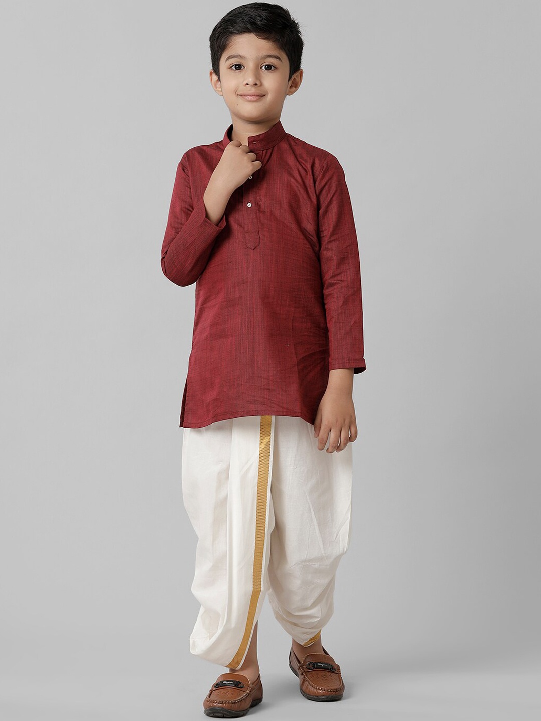 

Ramraj Boys Cotton Mandarin Collar Kurta With Dhoti Pants, Maroon