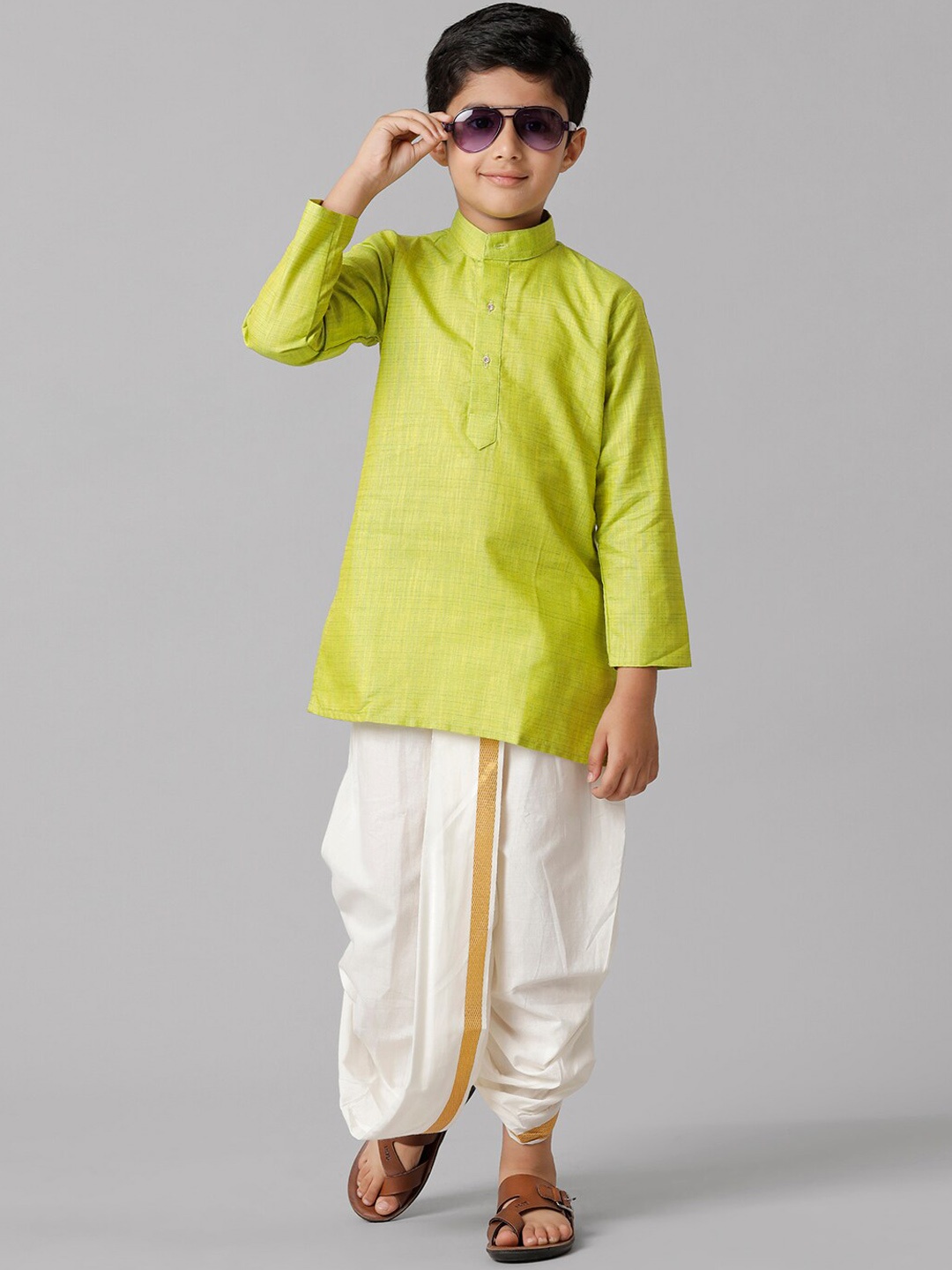 

Ramraj Boys Cotton Mandarin Collar Kurta With Dhoti Pants, Green