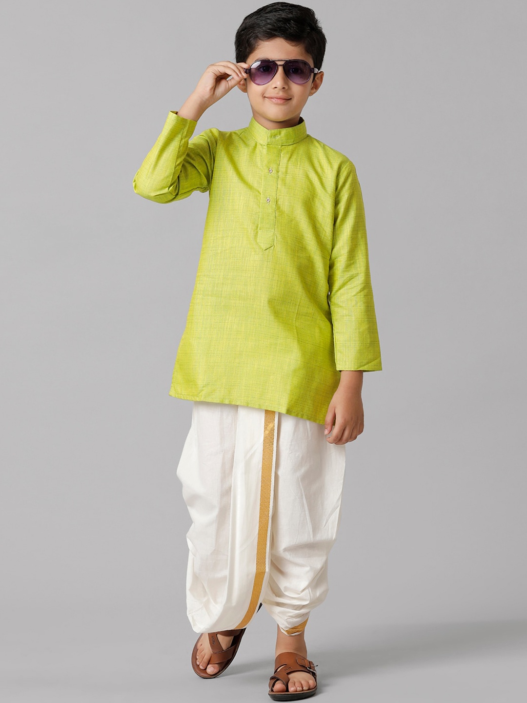 

Ramraj Boys Cotton Mandarin Collar Kurta With Dhoti Pants, Lime green