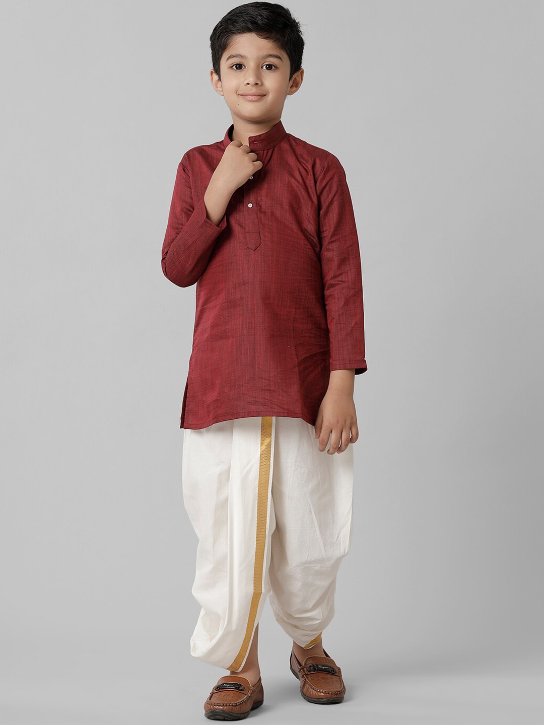 

Ramraj Boys Cotton Mandarin Collar Kurta With Dhoti Pants, Maroon