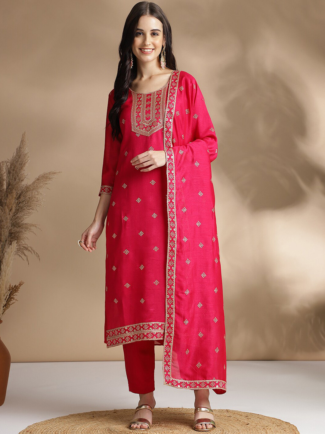 

RAJGRANTH Ethnic Motifs Embroidered Pure Silk Straight Kurta With Trousers & Dupatta, Pink