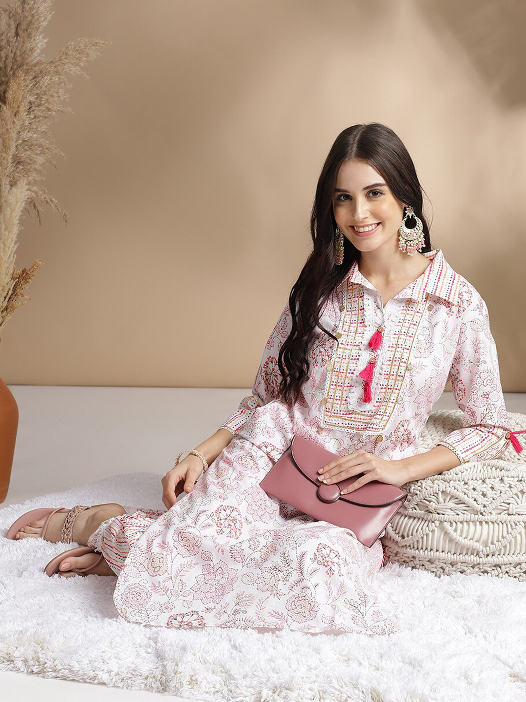 

RAJGRANTH Floral Block Printed Pure Cotton Straight Kurta With Salwar, White