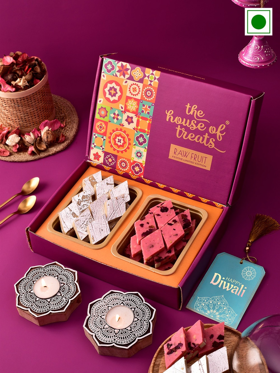 

RawFruit Diwali Sweet & Wooded Candle Gift Set- 200gms each, Purple