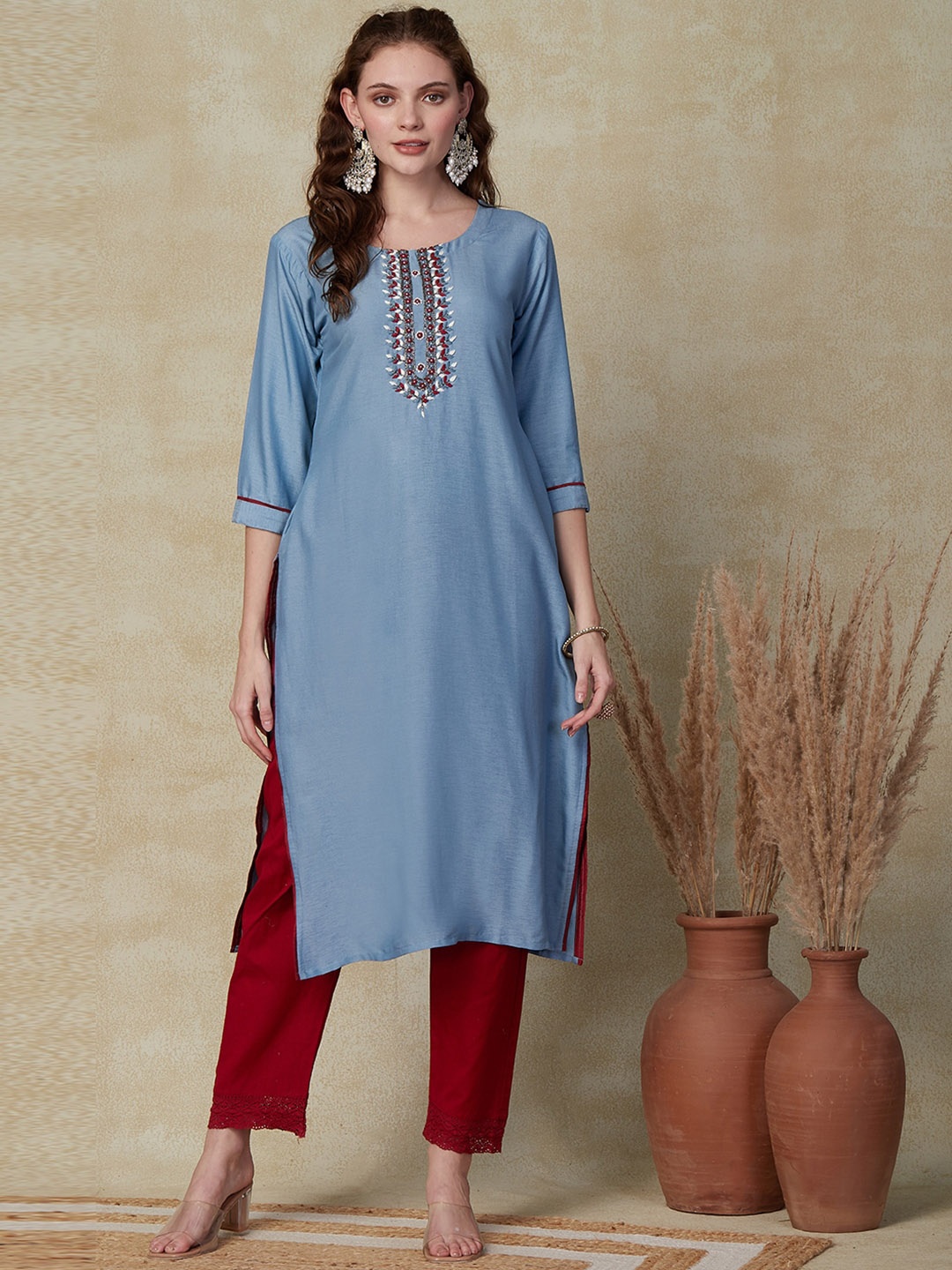 

FASHOR Floral Yoke Design Embroidered Thread Work Straight Kurta, Blue