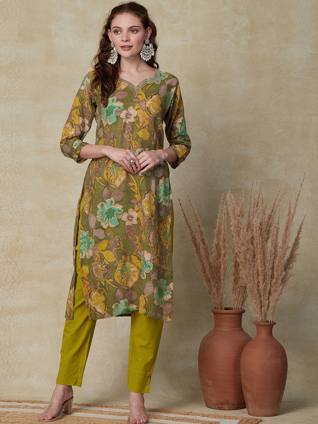 

FASHOR Green Floral Printed Sequinned Kurta