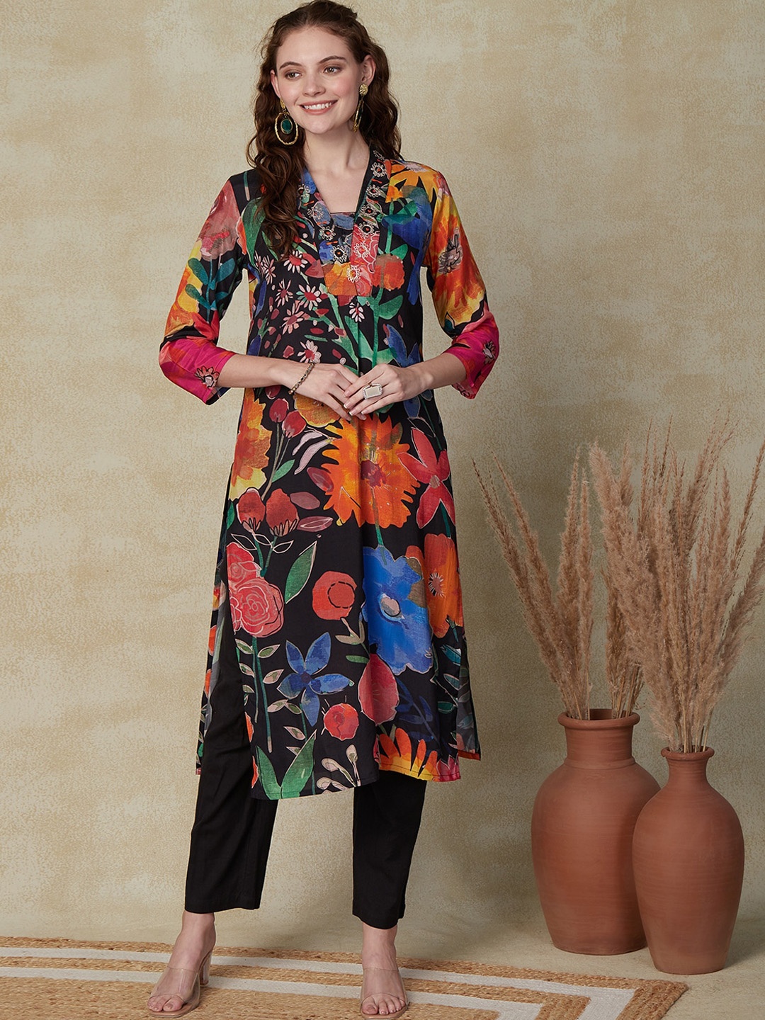 

FASHOR Black Floral Printed Thread Work Straight Kurta
