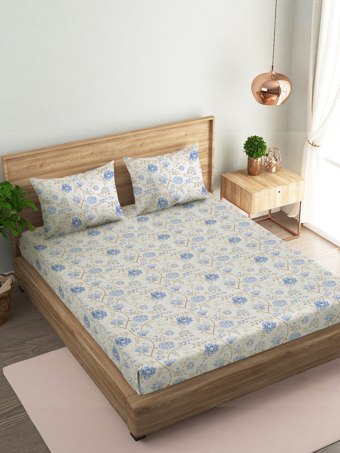 

Naksh Blue & White Floral Pure Cotton 144 TC Queen Bedsheet With 2 Pillow Covers