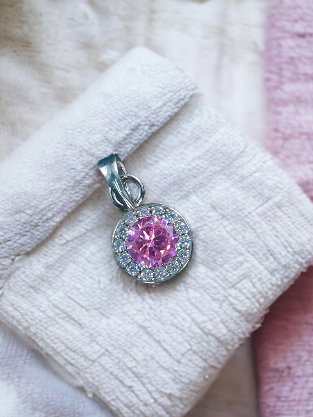 

Taraash 925 Sterling Silver Cubic Zirconia Studded Pendant