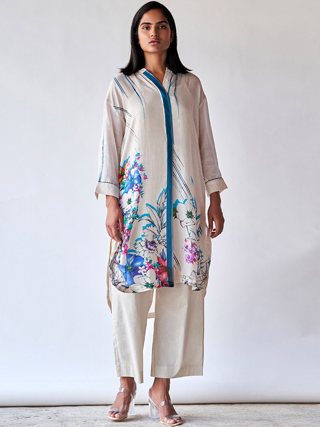 

Ganga Floral Printed Mandarin Collar Kurta with Palazzos, Cream