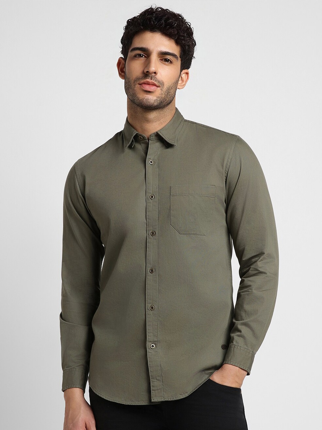 

Peter England Casuals Slim Fit Pure Cotton Casual Shirt, Olive