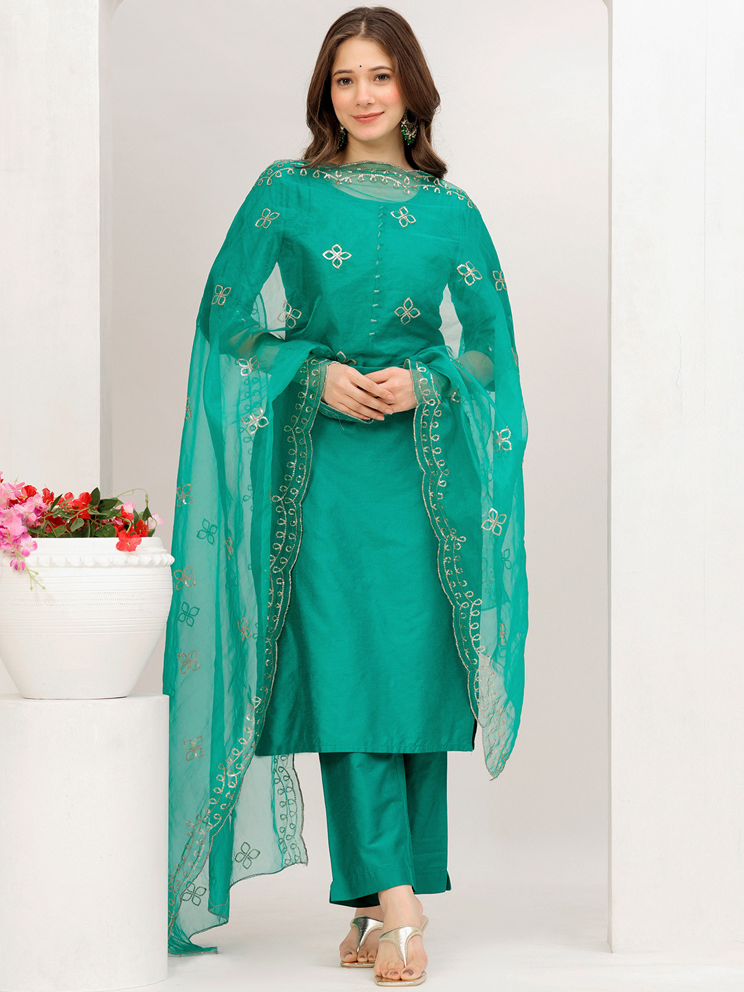 

Libas Women Solid Regular Sequinned Kurta with Trousers With Dupatta, Green