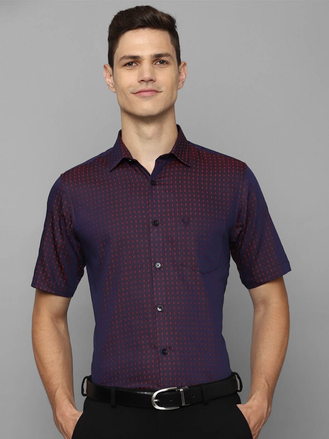 

Allen Solly Slim Fit Micro Ditsy Printed Pure Cotton Formal Shirt, Purple