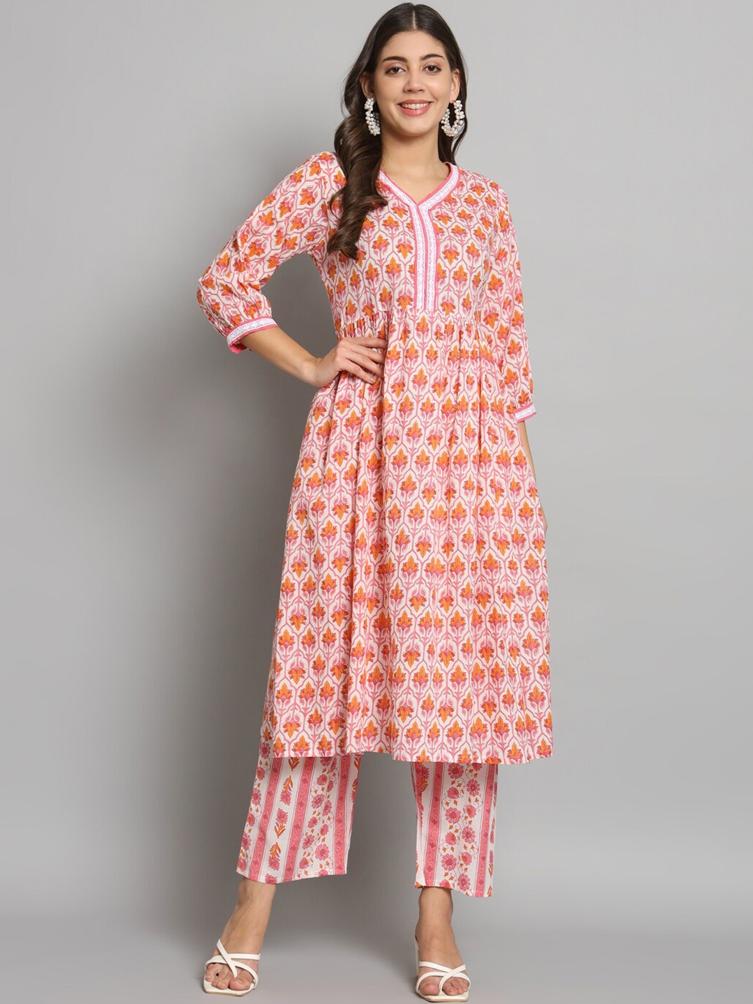 

Shikhaa Style Ethnic Motifs Printed Regular Pure Cotton Kurta with Trousers, Pink