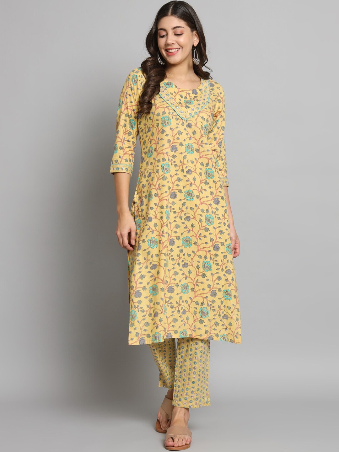 

Shikhaa Style Ethnic Motifs Printed Regular Kurta with Trousers, Yellow