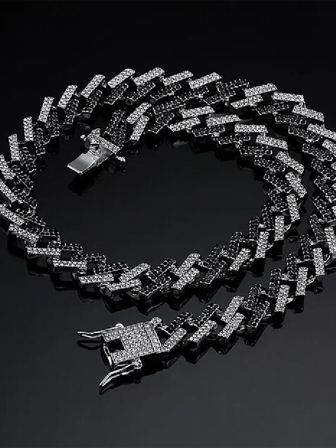 

VIEN Men Gold-Plated Cubic Zirconia Chain