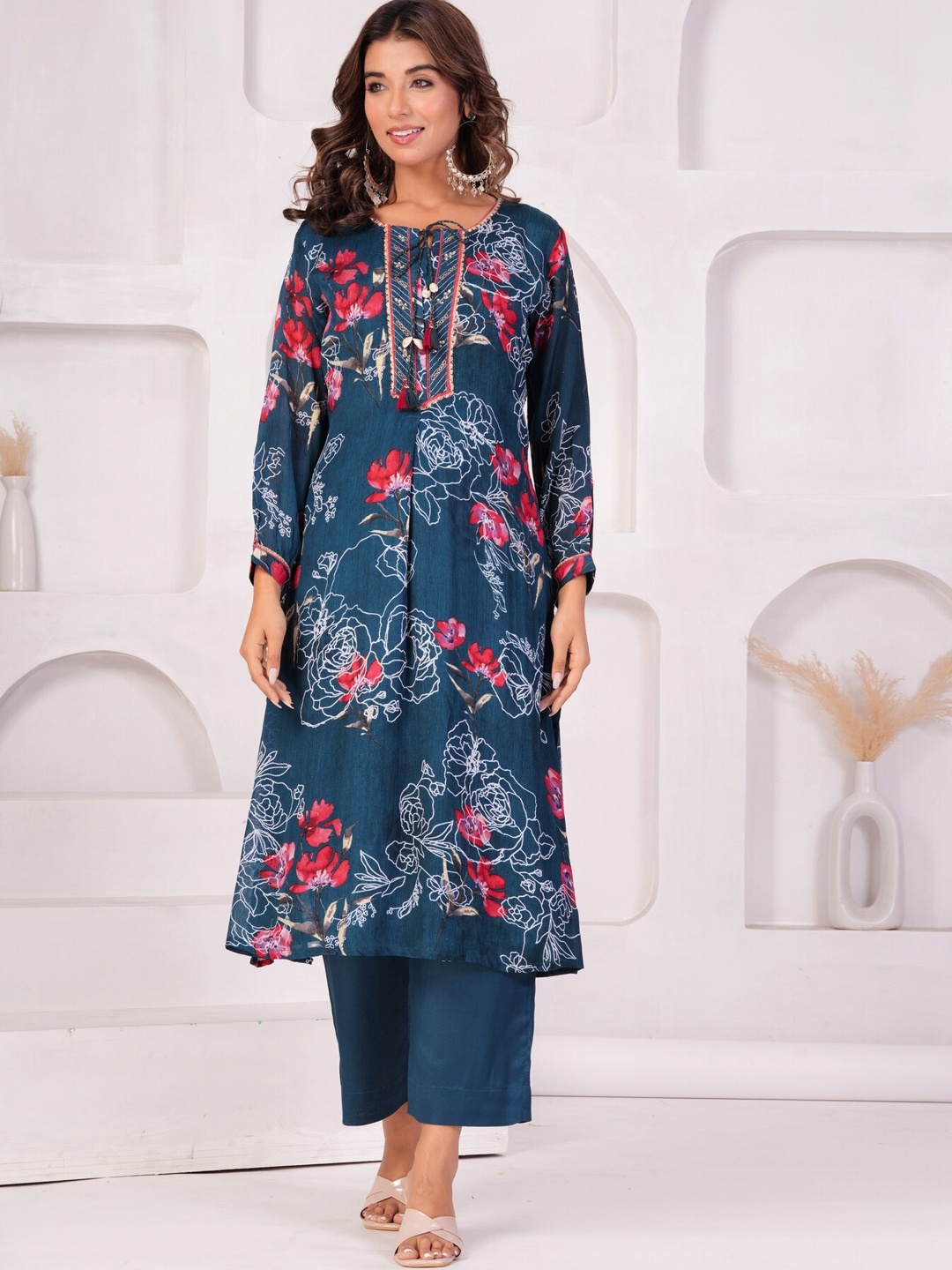 

EtnicaWear Floral Printed Tie-Up Neck A-Line Gotta Patti Kurta With Trousers & Dupatta, Blue