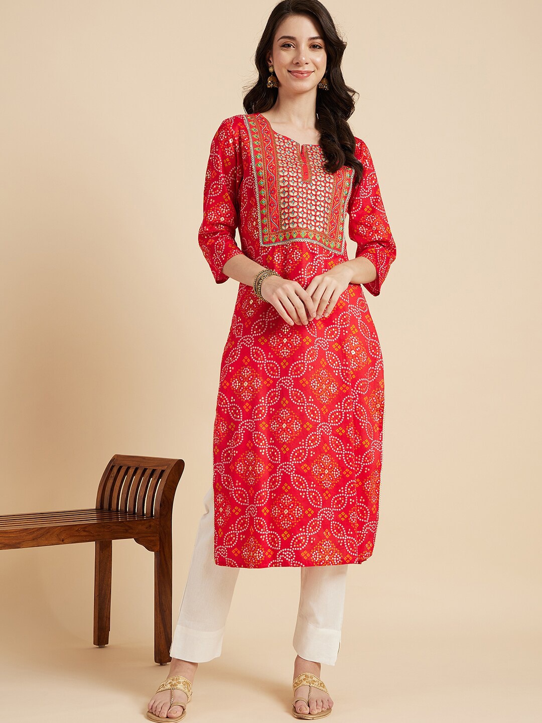 

Sangria Red Bandhani Printed & Thread Work Straight Kurta