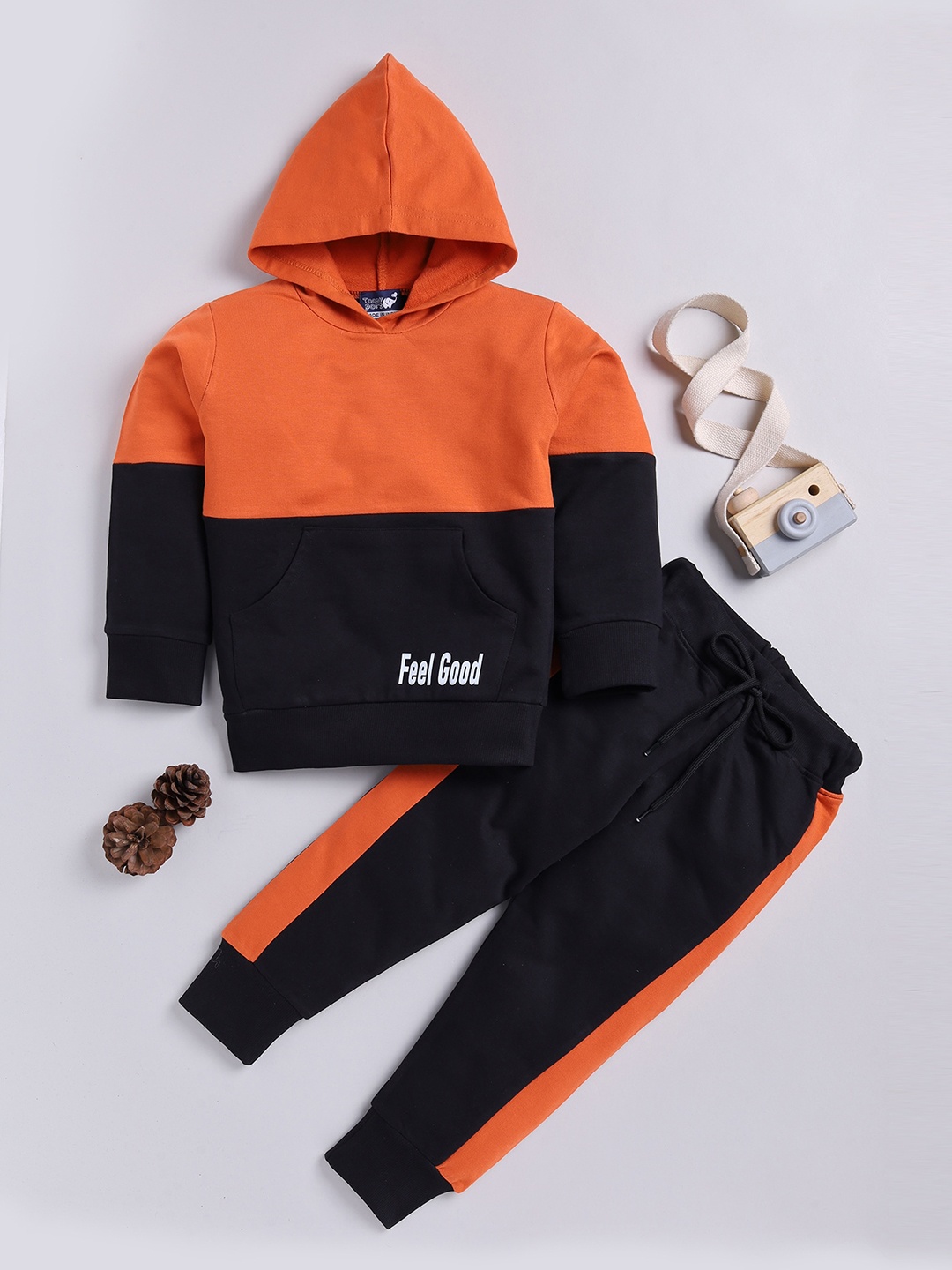 

Toonyport Boys Colourblocked Sweatshirt & Sweatpant Set With Hoodie Tracksuits, Orange