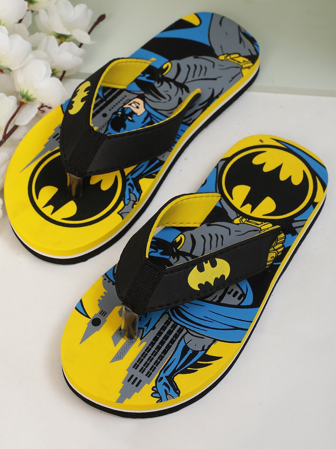 

Kids Ville Boys Batman Printed Thong Flip Flops, Yellow