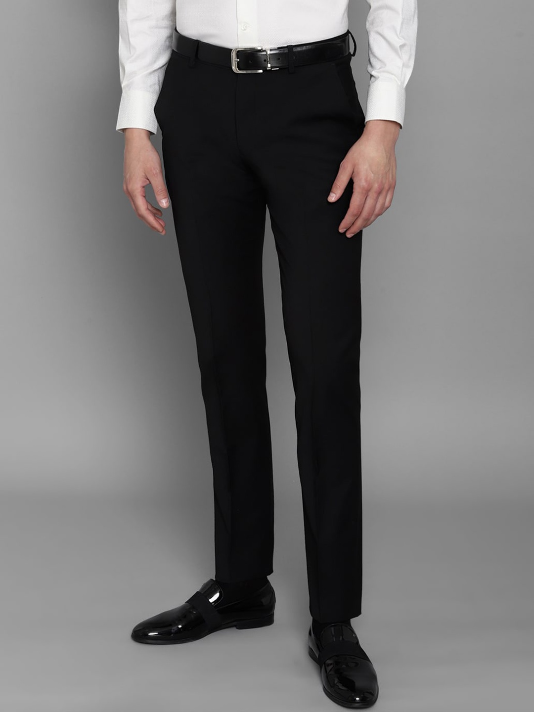 

Louis Philippe Men Plain Flat-Front Slim Fit Formal Trousers, Black