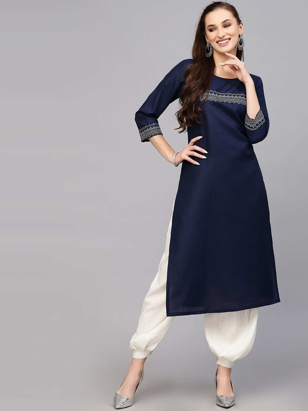

SKYLEE Ethnic Motifs Embroidered Straight Kurta, Navy blue